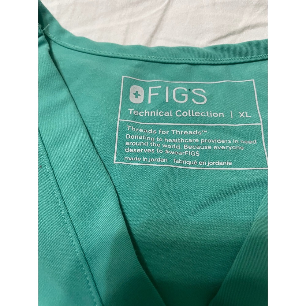 Figs surgical green Scrub Set with Pink Drawstring XL top L bottom - Picture 12 of 13